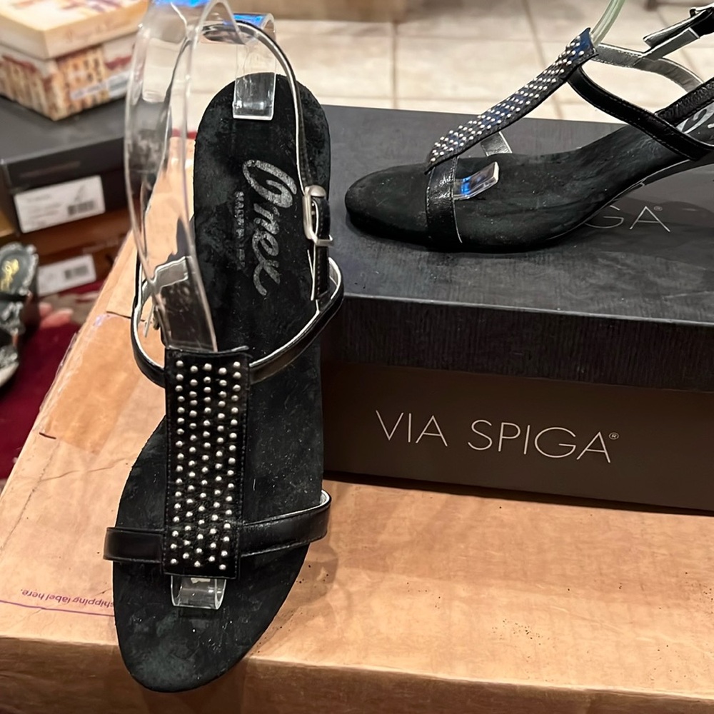 Onex Kitten Heeled Sandals. Sz 8 in Black